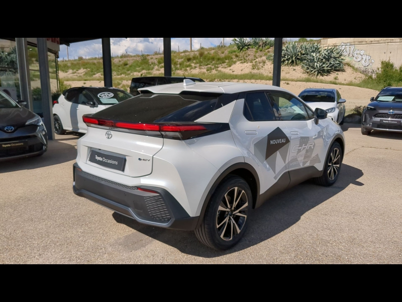 TOYOTA C-HR d’occasion à vendre à ARLES chez VDA (Photo 4)